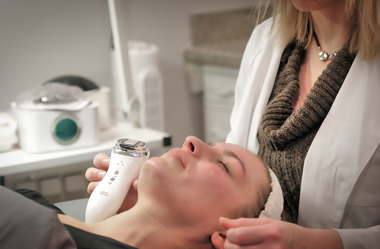 Men's skin, Men's skincare, men's hair loss, hair loss, men's facial, metrosexual, men's acne, nose wax, ear wax, mens waxing, Charlotte, NC, SouthPark, Esthetician, Esthetics, Skincare, Facials, Treatments, Skin, Skin help, Anti-aging, Age management, wrinkle help, wrinkle treatment, Acne, Teen acne, Adult acne, clogged pores, Med-spa, Custom facial, Microneedling, Microchanneling, Waxing, Facial waxing, Corrective Skincare, Dermaplaning, Dermaplane, Plasma Fibroblast, Chemical peels, Face peels, LED therapy, LED facials, Skin resurfacing, Opti resurfacing, Beauty, Facial beauty, Facial hair, Botox, Fillers, Rosacea, Skin extractions, Oily skin help, Blackhead help, Woodlawn, Park Road, Park Rd, Park Road Shopping Center, Tyvola, I-485, South Charlotte, Eastover, Cotswold, Ballantyne, Dilworth, Southend, LoSo, Selwyn, Freedom Park, I-77, SouthPark mall, Salt room, Salt therapy, Reliable, Honest, Affordable, Quality, Responsible, Licensed, Certified, Dermatology, Dermatologist, Archdale, Noda, Uptown, Quail Hollow, Seven Eagles, Piedmont Row, Queen City, Carmel, Cysts, Cystic Acne, Pimple Popper, Pineville, South Blvd, Quail Corners, Recommended, Stonecrest, Steele Creek, Yorkmount, 5 stars, Aging, BBB, Belmont, Best, Best of, Better Business Bureau, Bonded, Business, Plant based, Natural, Caring, Calm, Carolina Mall, Budget, Concord, Huntersville, Five star, Friendly, Trustworthy, Help, Tips, Treatment, Laser, Inexpensive, Fair, Instagram, Joy, Mental Health, OCD, Dermatillomania, Luxury, Myers Park, Teen, Teenager, North Carolina, Over 40, Over 30, Over 50, Piper Glen, Price, Privacy, Pro, Professional, Raintree, Providence Plantation, Metropolitan, Providence Road, Toringdon, Carmel Commons, Trust, Training, Waverly, Weddington, Cosmetology, Waxing, Bikini Wax, Eyebrow Wax, Lip Wax, Face wax, Mask, Maskne, Backne, Cleanser, Toner, Cream, Retinol, Retinoid, Exfoliate, Exfoliater, Exfoliating, Massage, Hair removal, Products, 704, Charlotte Business, Clogged, Comedones, Nodules, Papules, Pustules, Acne Vulgaris, Fungal, Hyperpigmentation, Hypopigmentation, Excess oil, Dead skin, Texture, Brightening, Dark spots, Willmore, Sedgefield, Hormonal,